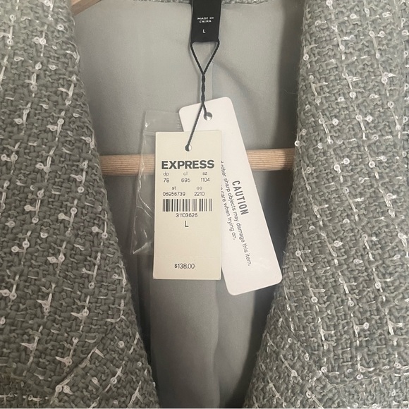 Cropped Tweed Jacket - Picture 4 of 5